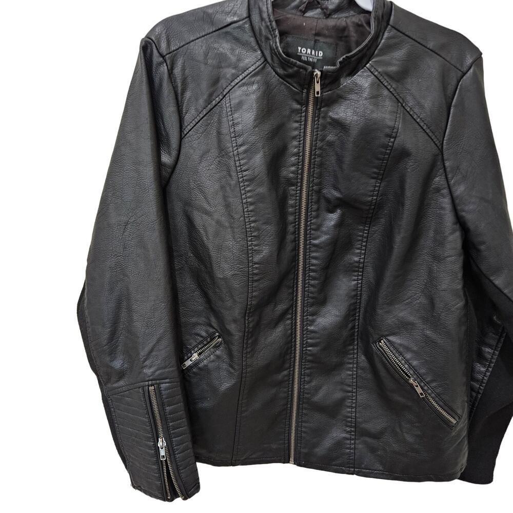 Women's Torrid‎ Faux Leather Moto Jacket Size 2
